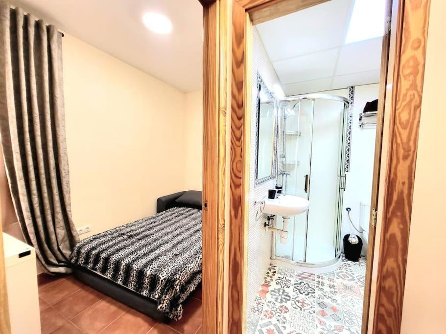 Flamenco, Apartamento Exclusivo De Dos Habitaciones En El Pleno Del Casco Antiguo, Alicante, Playa, Centro Historico, Rambla Экстерьер фото