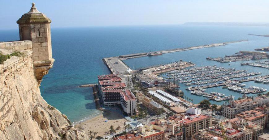 Flamenco, Apartamento Exclusivo De Dos Habitaciones En El Pleno Del Casco Antiguo, Alicante, Playa, Centro Historico, Rambla Экстерьер фото